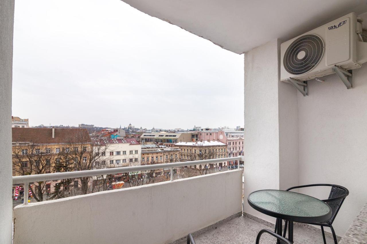 Leogrand Apartments On Svobody Avenue Lviv Exteriör bild